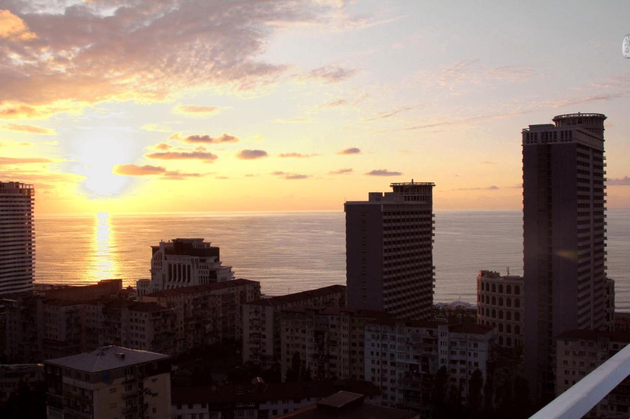 Apartamento Batumi Real Lux Exterior foto